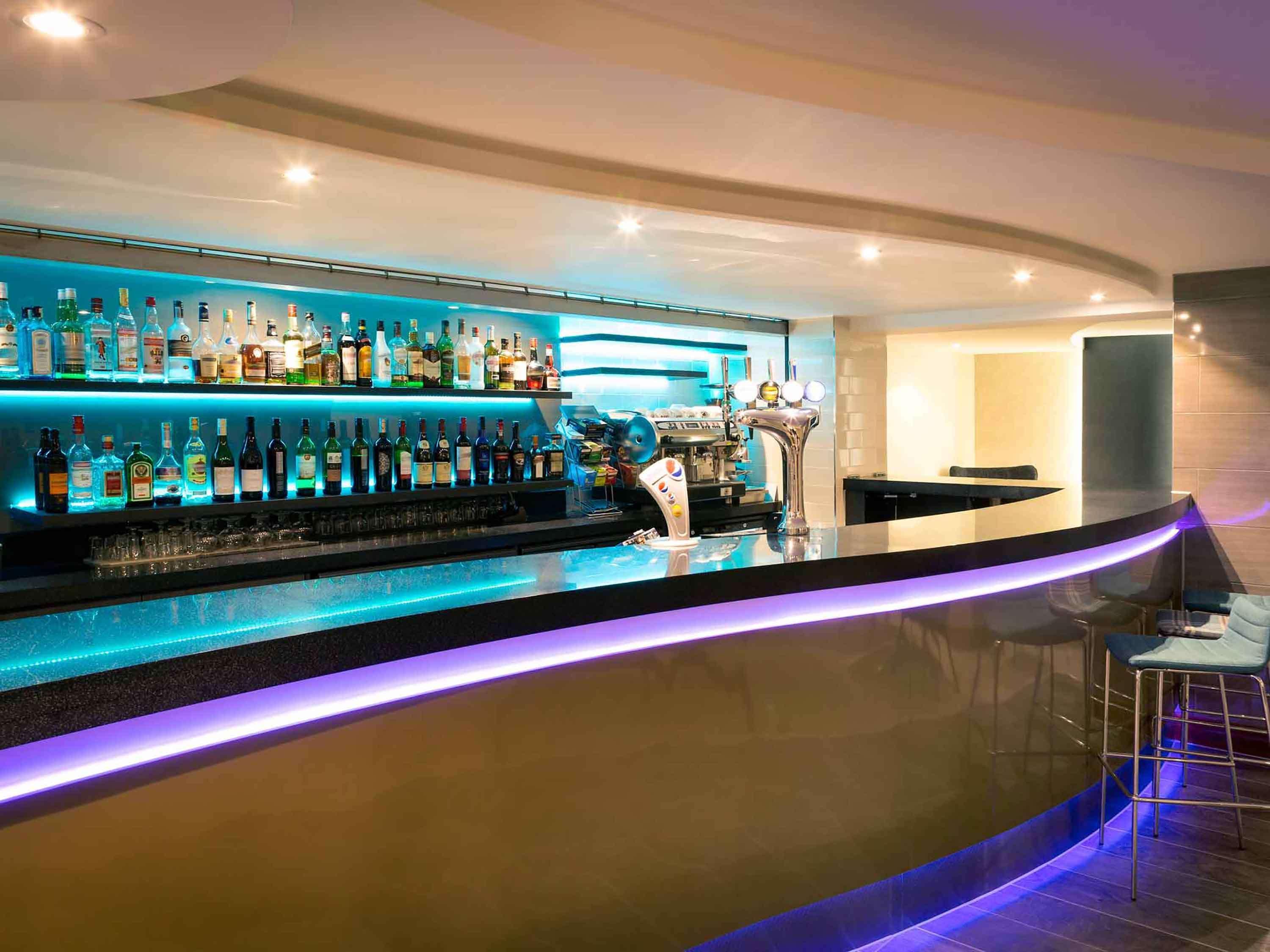 Mercure London Heathrow Airport Hillingdon Esterno foto