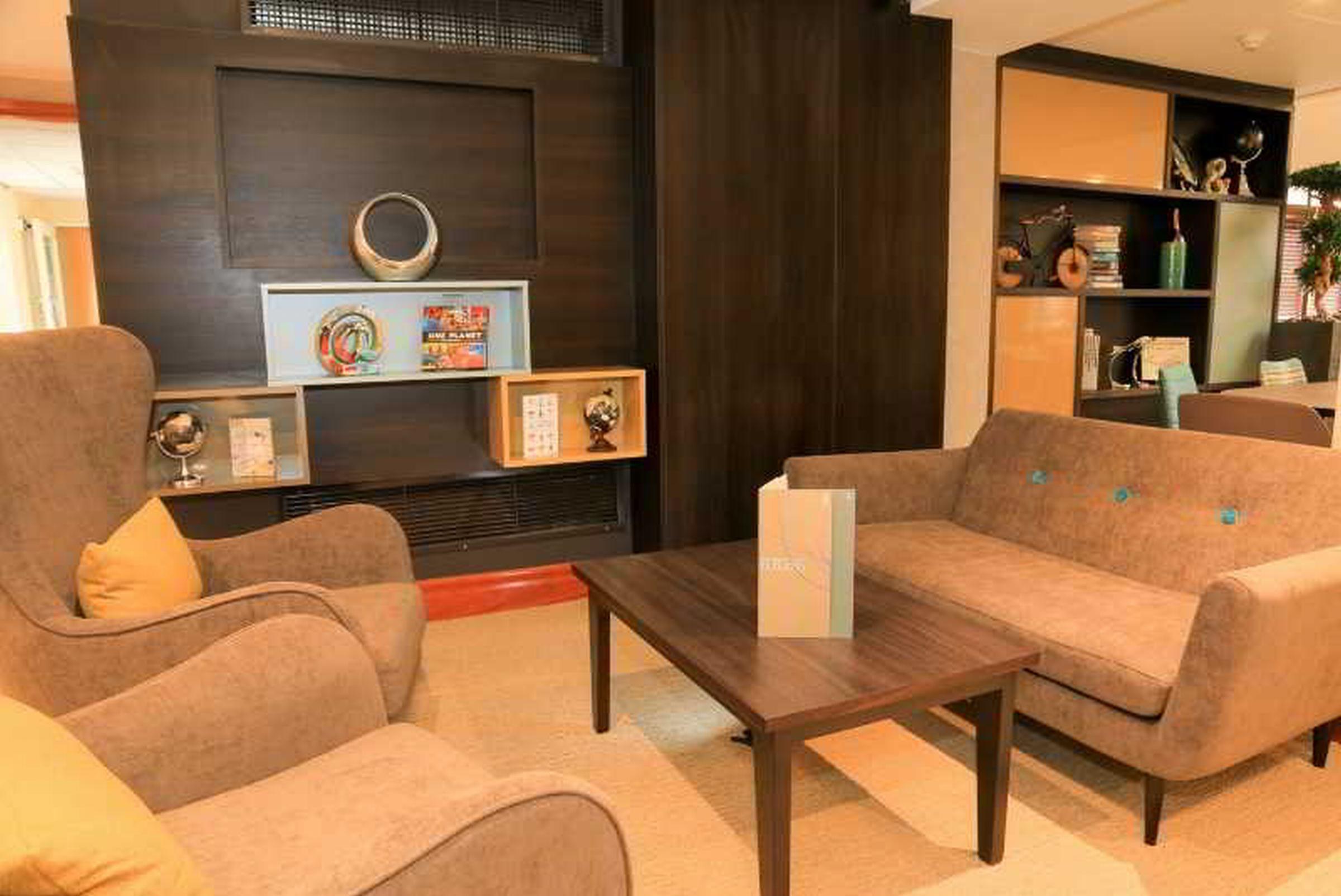 Mercure London Heathrow Airport Hillingdon Esterno foto