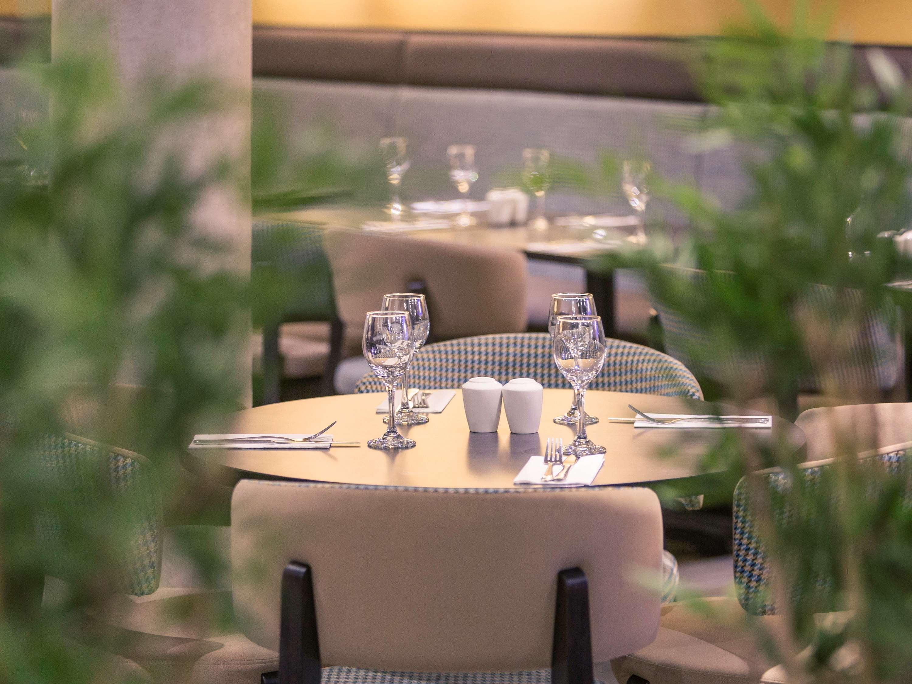 Mercure London Heathrow Airport Hillingdon Esterno foto