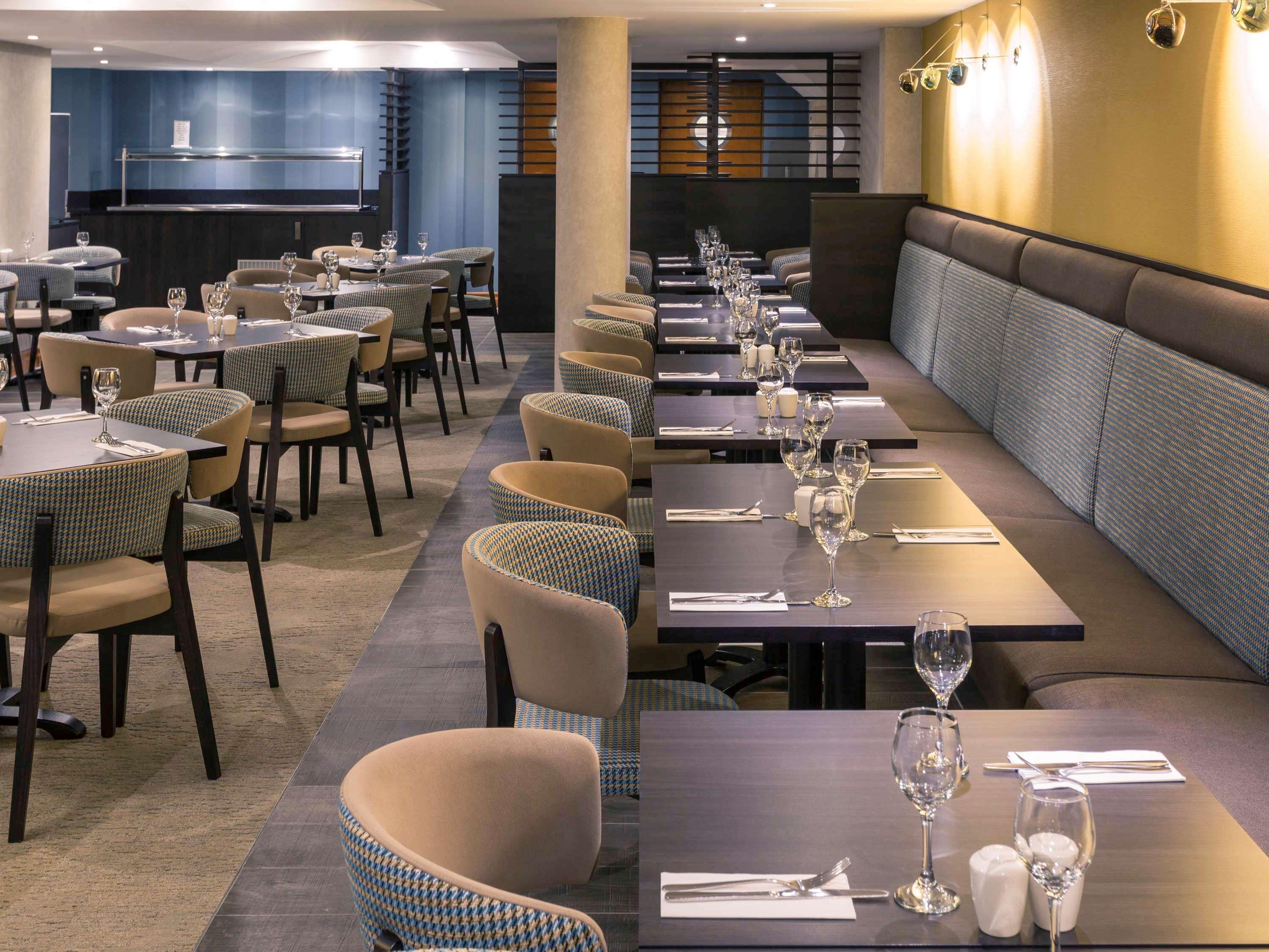 Mercure London Heathrow Airport Hillingdon Esterno foto