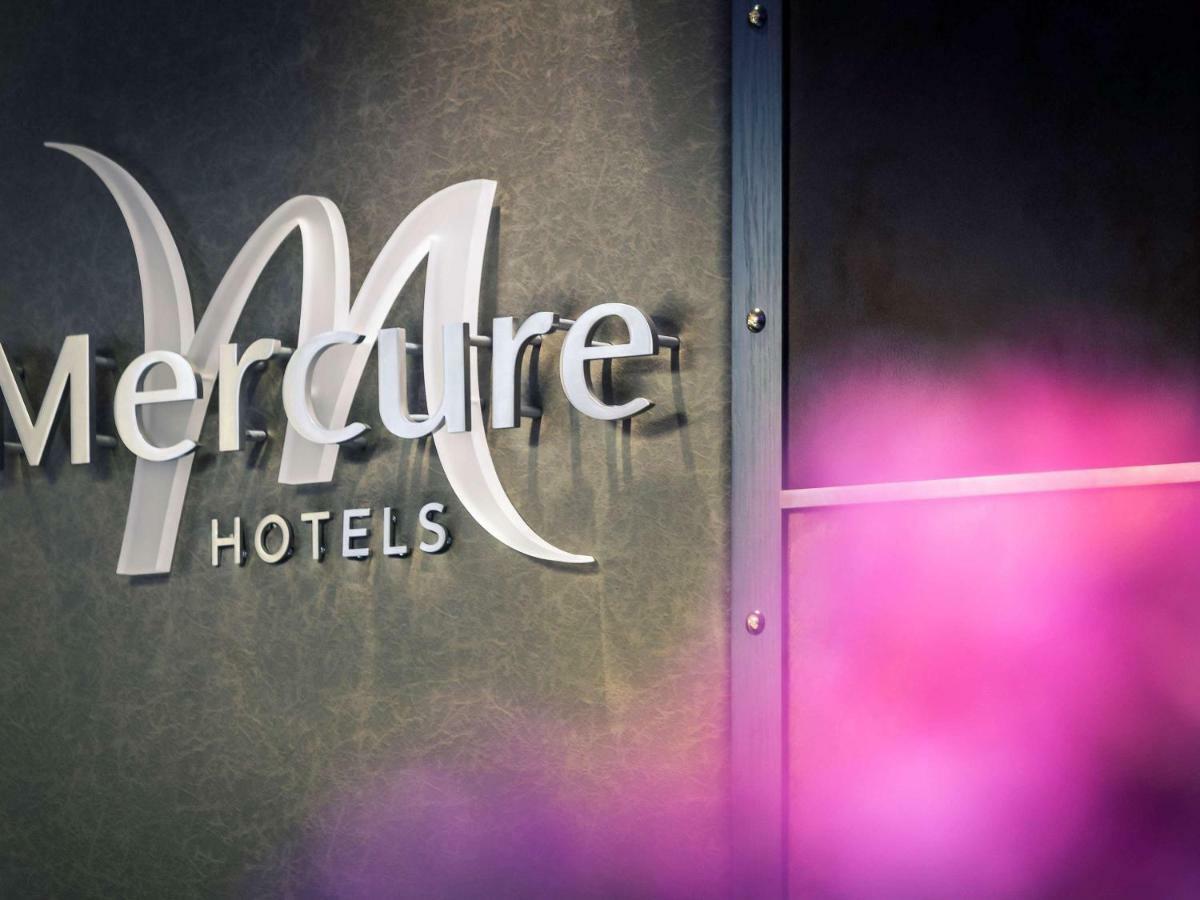 Mercure London Heathrow Airport Hillingdon Esterno foto